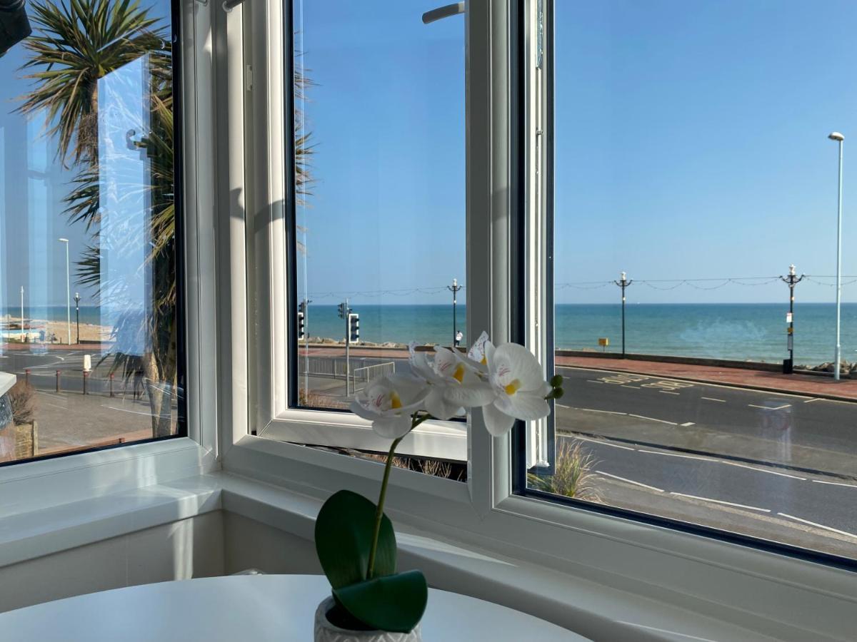 Worthing Beach 180 - 2 Bed Seafront Apartment With Private Parking Eksteriør billede