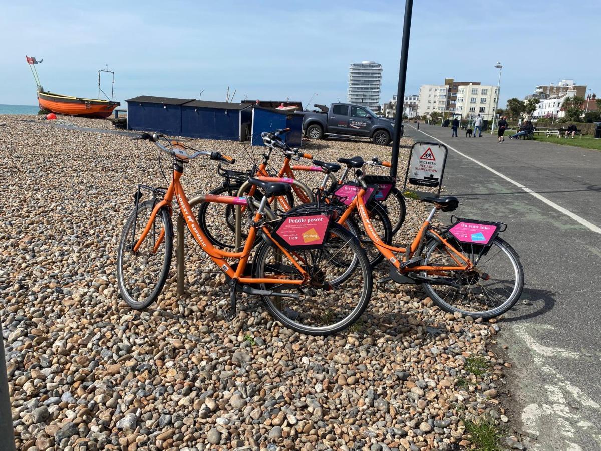 Worthing Beach 180 - 2 Bed Seafront Apartment With Private Parking Eksteriør billede