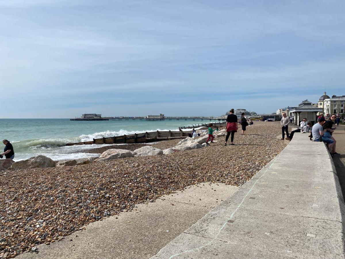 Worthing Beach 180 - 2 Bed Seafront Apartment With Private Parking Eksteriør billede