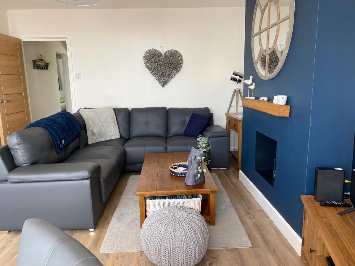 Worthing Beach 180 - 2 Bed Seafront Apartment With Private Parking Eksteriør billede