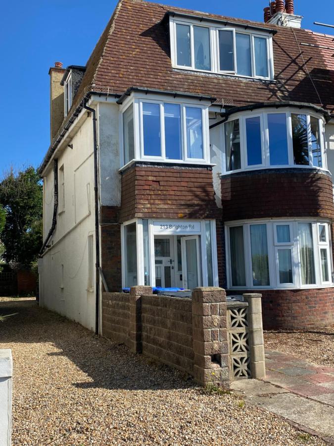 Worthing Beach 180 - 2 Bed Seafront Apartment With Private Parking Eksteriør billede
