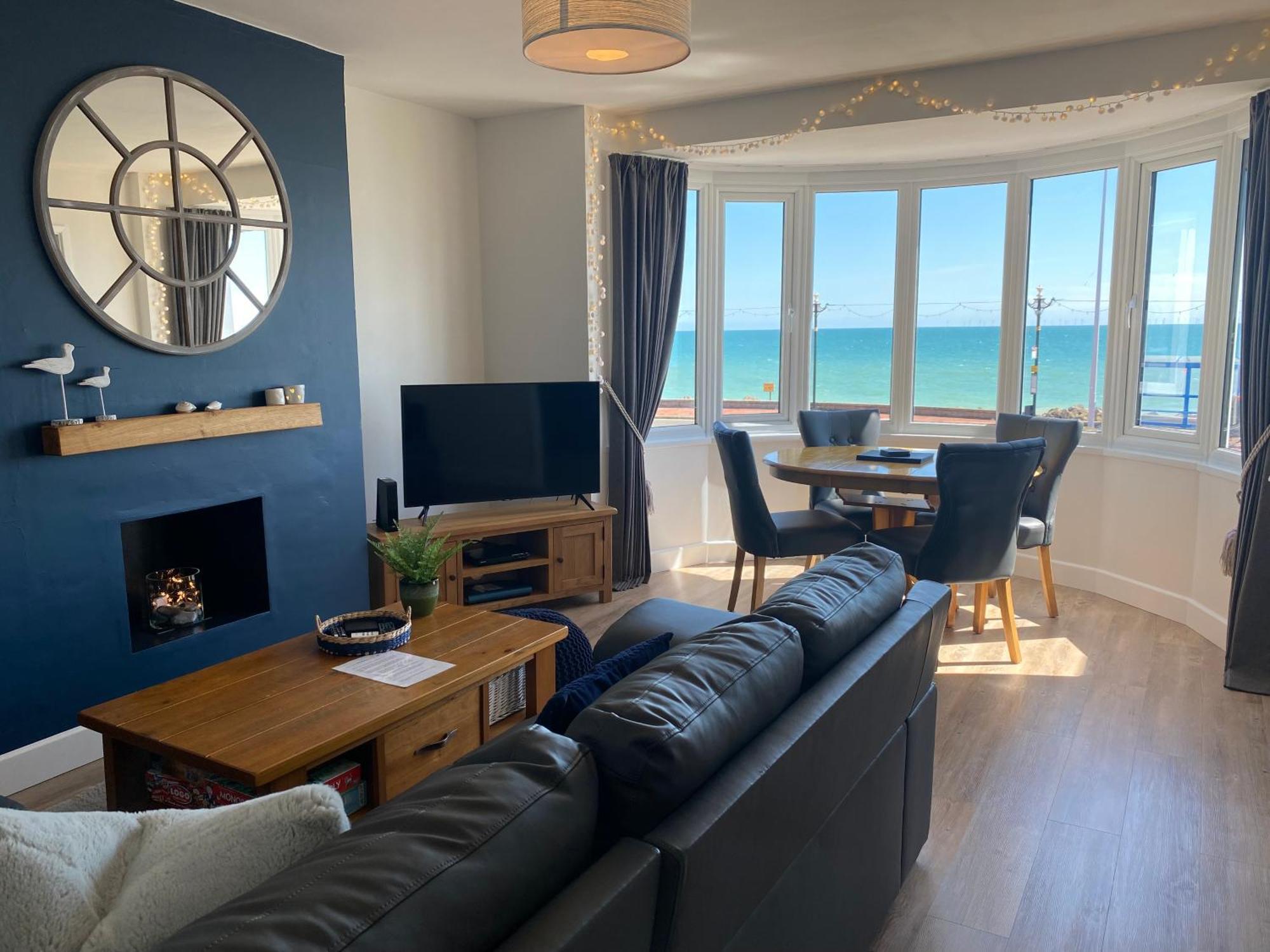 Worthing Beach 180 - 2 Bed Seafront Apartment With Private Parking Eksteriør billede
